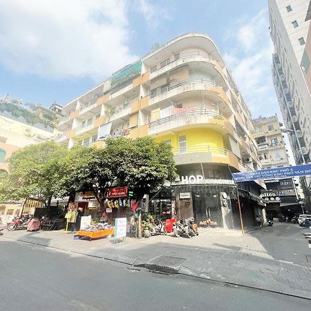 Ductaigallery'S Apt & Hidden In Bui Vien St Ho Chi Minh City Exterior photo
